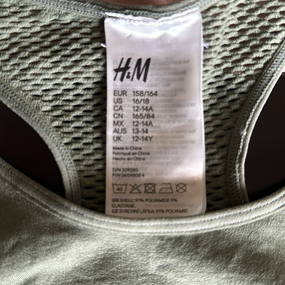 H&M Set/ 2 Bras, 16/18, Like New - Picture 4 of 5